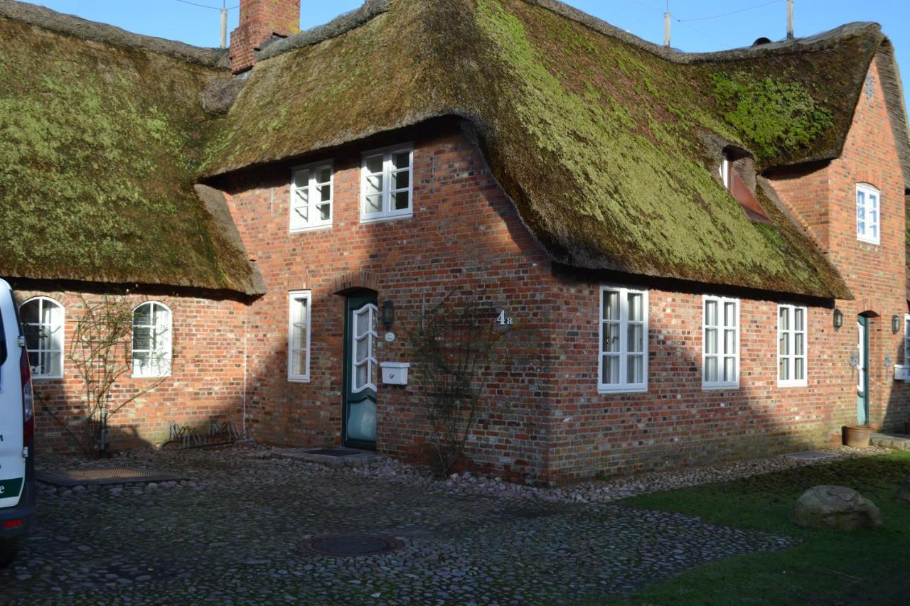 Ferienhaushaelfte Am Museum Alkersum Esterno foto
